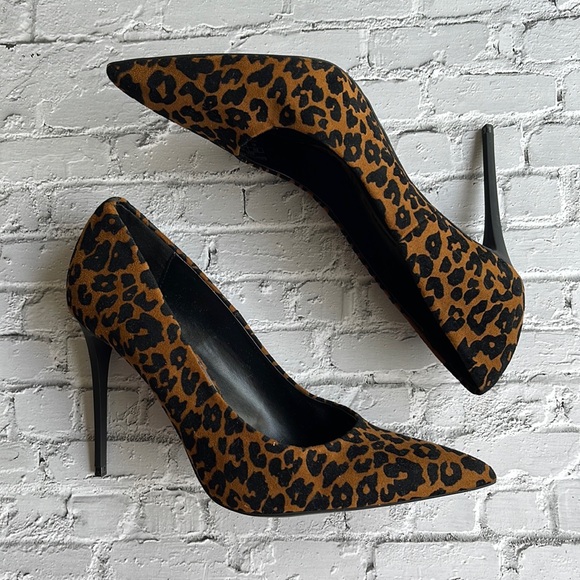 ZARA | Leopard print pointed stilettos - Picture 3 of 10